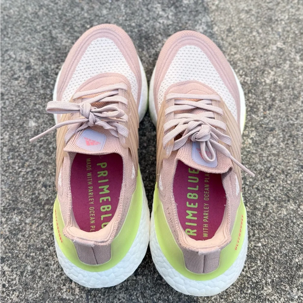Adidas Ultraboost 21 “Ash Pearl / Halo Ivory” Women’s Sneakers Size 6.5 Like New